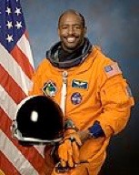 Leland_melvin